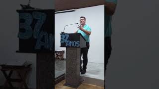 Rogerio Lima falando sobre Caridade