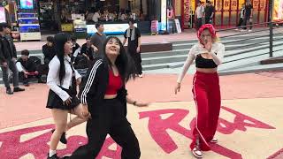 HONGDAE K-POP GROUP BUSKING - [ILLIT] Magnetic (8)