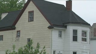 Lawmakers Target Slumlords