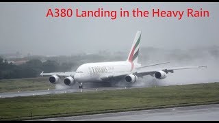 [Short Clip] Emirates A380-800 Landing in the heavy rain