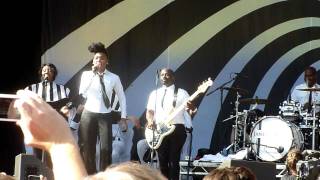 Janelle Monáe - I Want You Back (Way out West 2011)