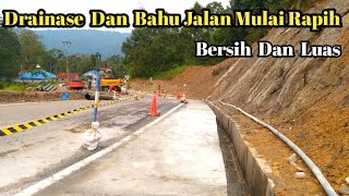 Drainase Dan Bahu Jalan Mulai Rapih\