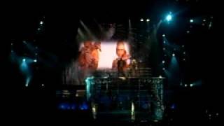 Tina Turner @ Chicago - We Don't Need Another Hero