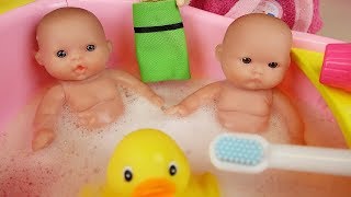 Baby Doli and Bath toys baby doll play