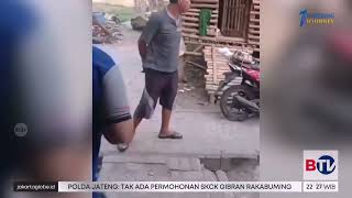 Motor Kurir Ditahan Warga Karena Paket Tak Sesuai Pesanan