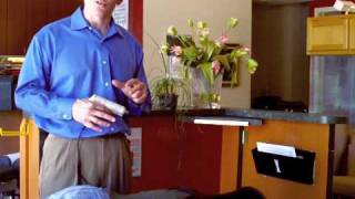 Dr. Warren Bruhl Demonstrates Gentle Non-Cracking Chiropractic