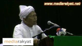 Ceramah Perdana Shah Alam 09/01/2011: Tok Guru Nik Aziz (Part 1)