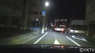 一方通行を逆走しかける高知県警のクラウンパトカー