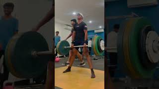 135 kg deadlift