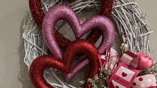 How to Design a Valentine Wreath