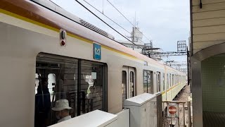 東京メトロ10000系10115編成と東武9000系9105編成が急停車した後の様子