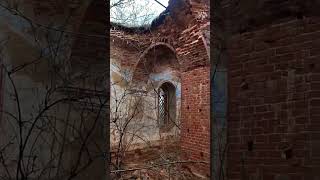 Брошенная старинная церковь #abandoned #брошенный #заброшенная