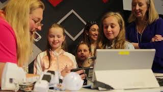 Teaching Kids to Code Robots - "Robot Angels"