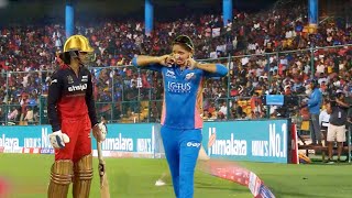 Rcb loudest chants noise make Harmanpreet Kaur \u0026 Smriti Mandhana stunned closed ear at Chinnaswamy