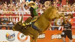 Luciano Castro é o Campeão da PBR no Barretão