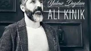 Ali Kınık - Yalnız Değilsin ( Akustik )