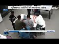 faridabad apple store pitai video पुलिसवाले के बेटे की पिटाई क्या कहानी सामने आई ndtv india