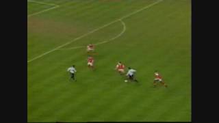 Ryan Giggs Solo Goal Vs. Arsenal (Watch in HD)
