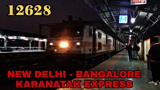 Arrving Tr no :- 12628 New Delhi Bangalore Karanatak Express Arrving \u0026 Depart Ahmednagar station