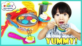 Play Doh Breakfast Cafe toys for Kids with Waffle Maker