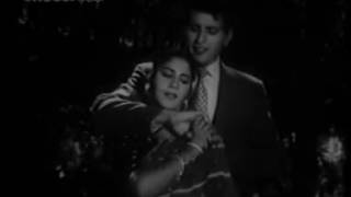 Aaj Mausam Ki Masti Mein - Banarasi Thug 1962