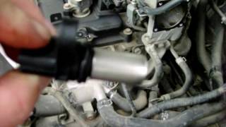 2006 Nissan Xtrail Crank Position Sensor Replacement. Video 1