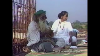 Yogi Ramsuratkumar in the midst of the Ashram works (6th Dec.,1994) (continuation)