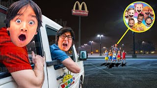 NUNCA COMPRES Ryan's World, Blippi, Vlad and Niki, Diana Show Happy Meal De MCDonalds A LAS 3AM!!