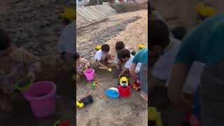 Beach Fun for Kids #Building  Sand Castle    #viral Diana and Romia on the beach Playing Sand
