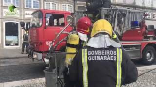 Centenas de pessoas acompanharam simulação de combate ao fogo pelos Bombeiros de Guimarães