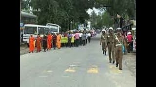 Parents of students take to the streets in Ampara demanding teachers (English)