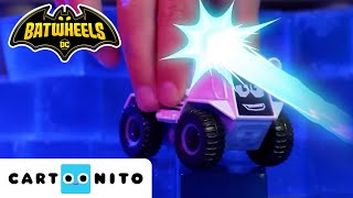 How to Play Awesome Adventures with the Batwheels Toys | Batwheels | @cartoonito