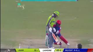 Funny moment in psl t20 Lahore Qalandar vs Karachi Kings