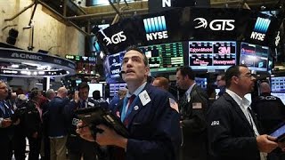 Dow Plunges as Brexit Vote Stokes Market Jitters