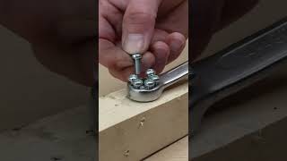 Запомни эту хитрость! Как использовать неподходящий инструмент? #lifehacks #tools #diy