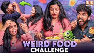 🤣 என்னது இது எனக்கு மட்டும் புது ஐட்டமா இருக்கு - Sangeetha \u0026 Navin Weird Food Challenge