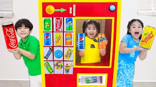 Annie and Suri Pretend Play with Vending Machine Kids Toy | Funny Story for Children