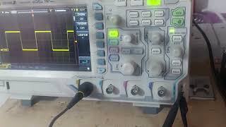 شرح بعض مزايا Rigol DS1104Z 4 channel Oscilloscope