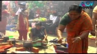 Thousands celebrate Karikkakom pongala