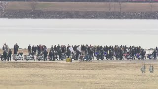 Families of DCA crash victims honor loved ones at solemn memorial
