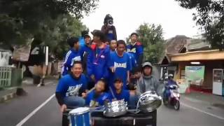 Aksi Aremania dengan The JakMania perjalanan Stadion Kanjuruhan |RDB