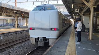 大垣駅を発車する681系 特急しらさぎ