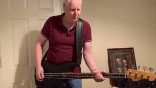 Morrissey - Suedehead - bass cover. Please listen with earbuds 🙂