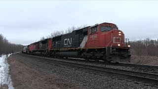 CN Train Spotting HD: EMD! | CN 5662 8890 \u0026 5709 Leads A412 East w/ Horn Show 3/7 3/14/16