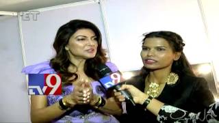 Sushmita Sen on her Lakme Fashion Week wardrobe ! - TV9 Exclusive