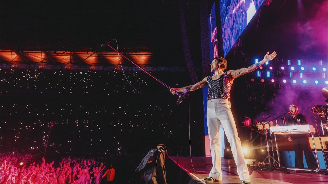 Harry Styles At Wembley Stadium II (Highlights) - YouTube