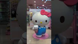 台北西門町的萌萌kitty便利商店Cute store in Taipei Ximending #kitty #sanrio # cute #7-11 #mustgo #ximending