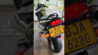 පරිස්සම් වෙන්න මේ වට ඇස්වහ කටවහ වදිනවා 😎😍😍 #srilanka #bike #video #wrx #drz