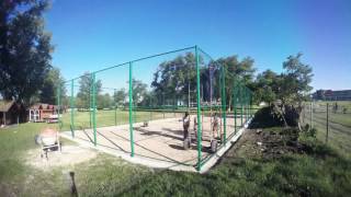 Cum se construieste un mini teren de sport - Timelapse