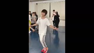 pre debut ENHYPEN NI-KI dancing to 'MOVE' by TAEMIN